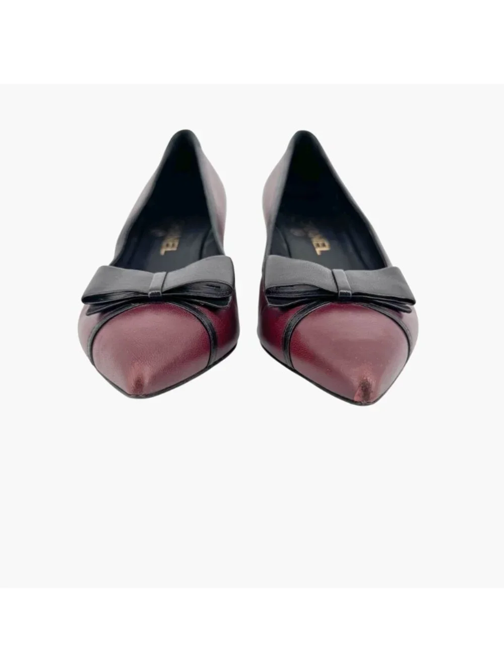 Chanel Pointed Toe Bow Pumps Size 38 US 7-7.5 Maroon Leather CC Mid Block Heel